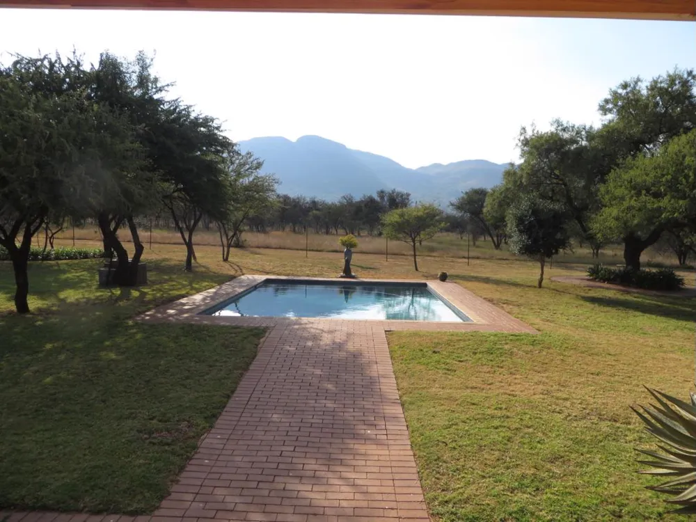 Smallholding for sale in Skeerpoort - 1HR1381991
