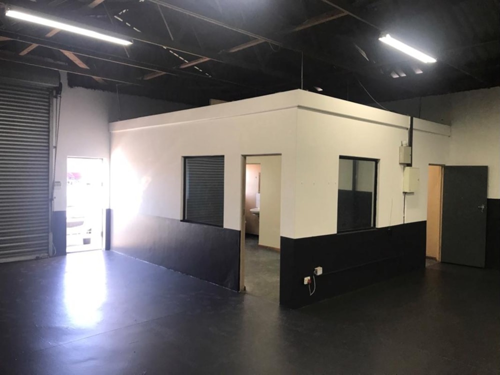 Commercial industrial property to rent in North End, Port Elizabeth, Gqeberha - 1PLZ1384289 Commercial industrial property to rent in North End, Port Elizabeth, Gqeberha - 1PLZ1384289