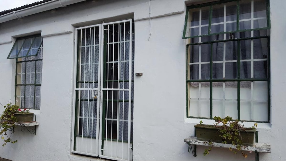 Bachelor apartment to rent in Sunnyside, Grahamstown, Makhanda - 1GC1710555 Bachelor apartment to rent in Sunnyside, Grahamstown, Makhanda - 1GC1710555