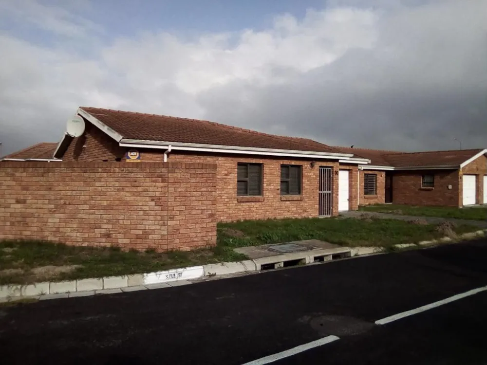 House let in Hagley, Kuils River - 1KV1730147 House let in Hagley, Kuils River - 1KV1730147