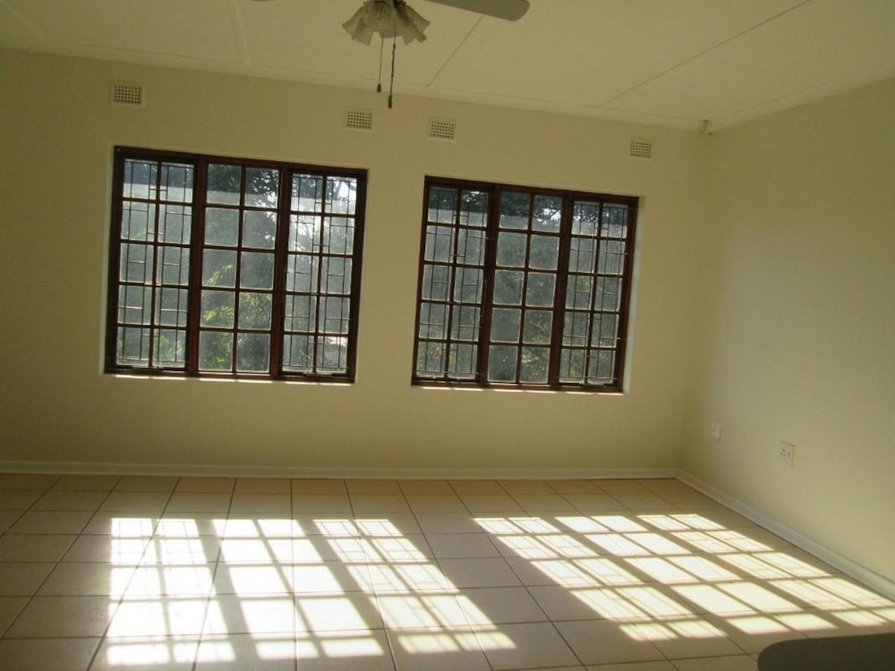 Apartment for sale in Scottburgh - 1si1643138