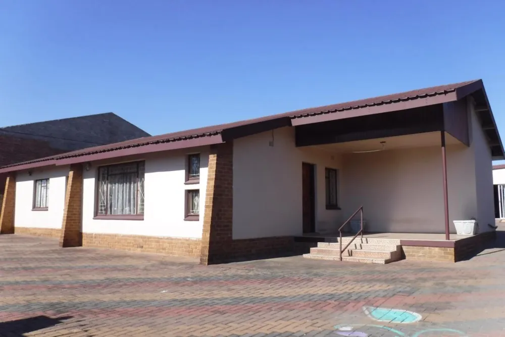House for sale in Newcastle - 1NW1386370 House for sale in Newcastle - 1NW1386370