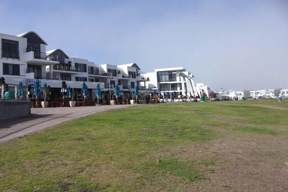 Apartment to rent in Big Bay - 1TV1747494 Apartment to rent in Big Bay - 1TV1747494