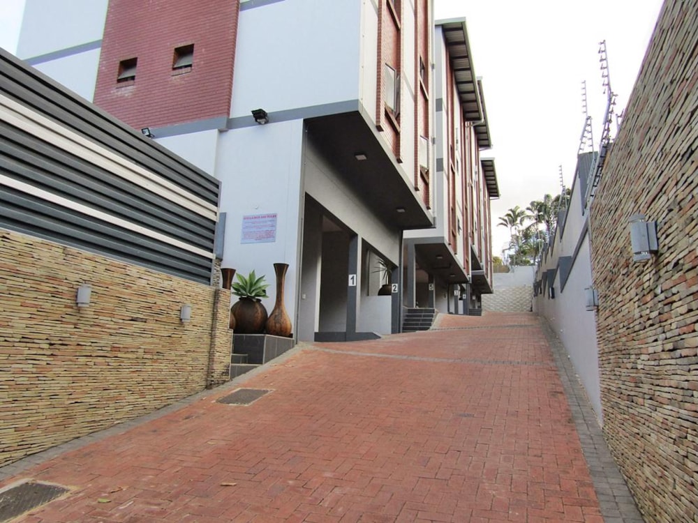 Townhouse let in Morningside, Durban - 1DA1692634 Townhouse let in Morningside, Durban - 1DA1692634