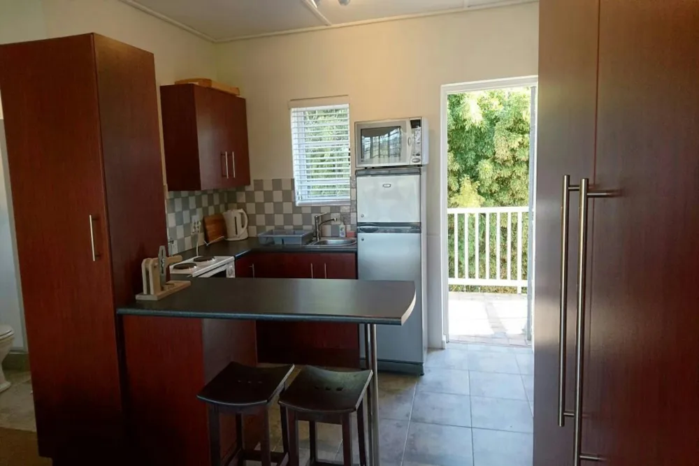 Bachelor apartment let in West Hill, Grahamstown, Makhanda - 1GC1712057 Bachelor apartment let in West Hill, Grahamstown, Makhanda - 1GC1712057