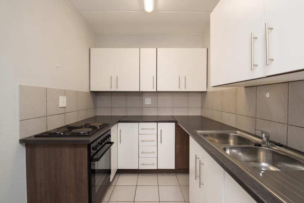 Apartment to rent in Die Hoewes - CNL1639447