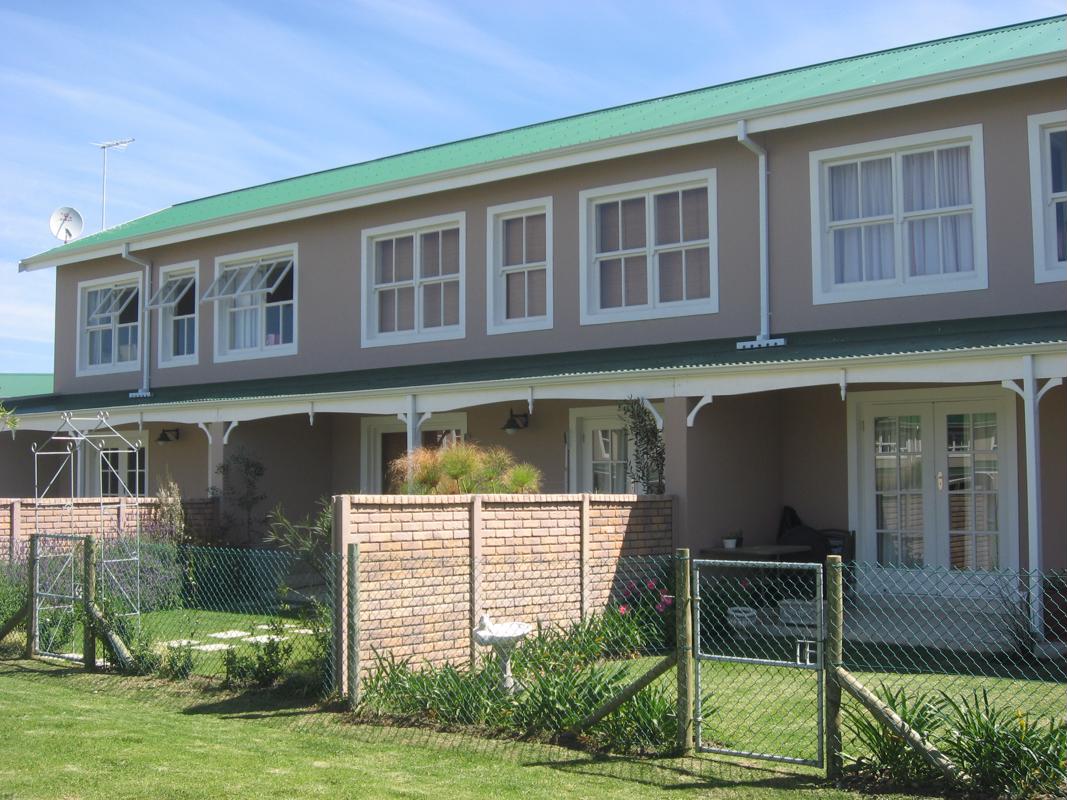 Double-storey house let in Kingswood - 1GC1670822