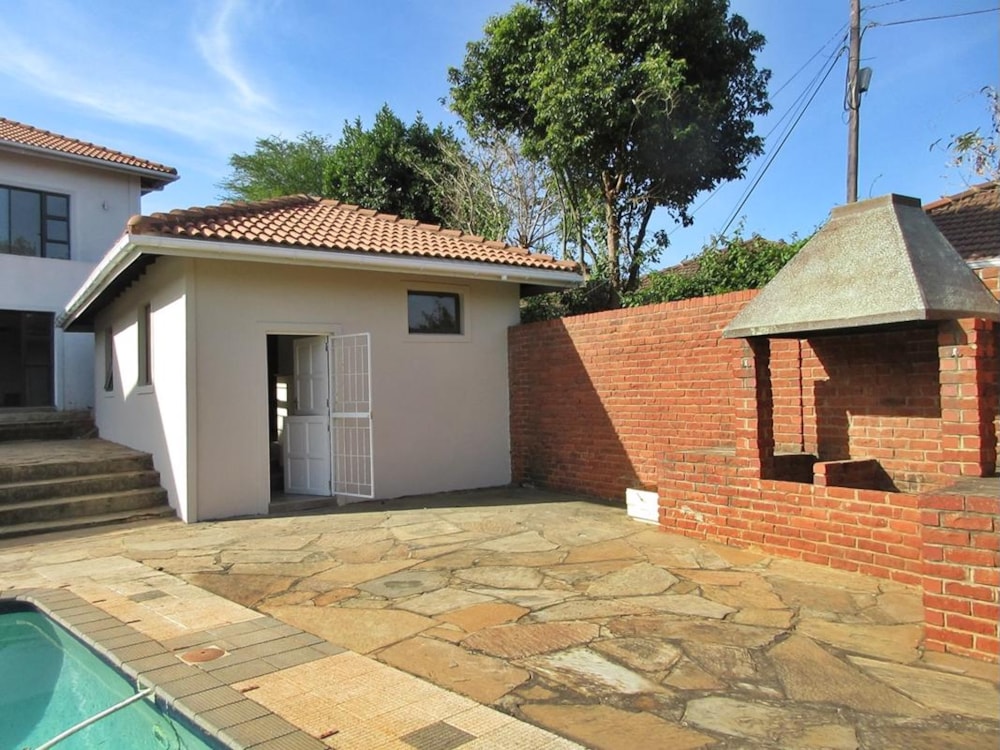 Cottage to rent in Durban North - 1ND1734912