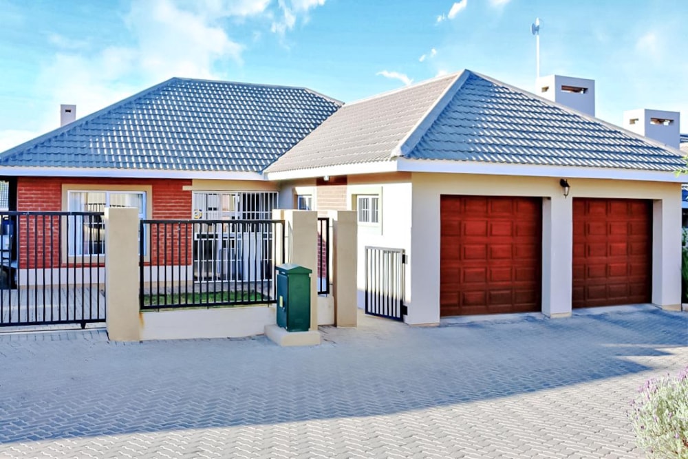 Security complex home let in Lilyvale - 1BX1677399 Security complex home let in Lilyvale - 1BX1677399