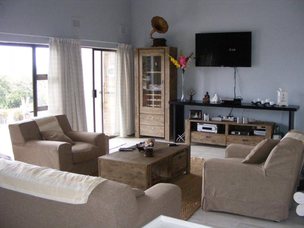 Multi-storey house for sale in Port Edward - 1PD1397466