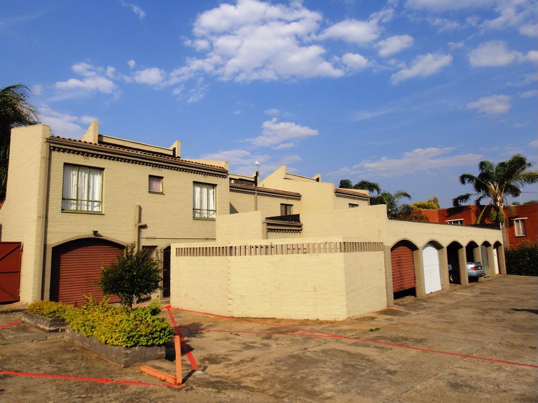 Apartment sold in Hutten Heights - 1NW1398083