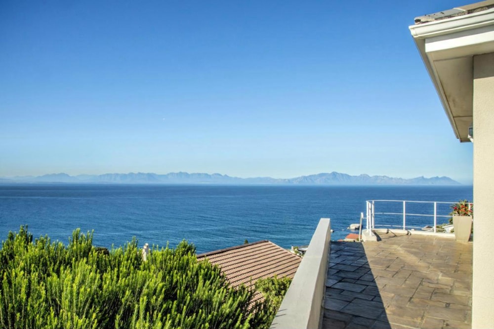 House let in Simons Town - FHL1683415 House let in Simons Town - FHL1683415