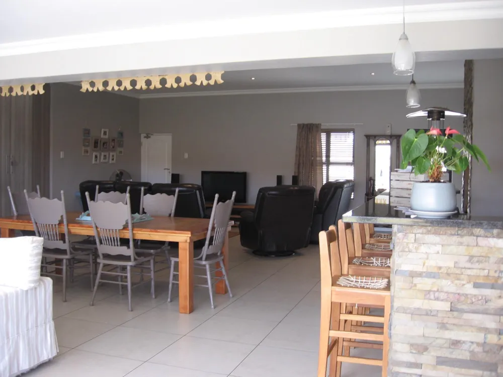 House let in Mount Royal Golf & Country Estate - 1SJ1740263 House let in Mount Royal Golf & Country Estate - 1SJ1740263