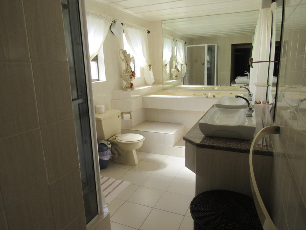 House for sale in Amanzimtoti - 1WB1407615 House for sale in Amanzimtoti - 1WB1407615