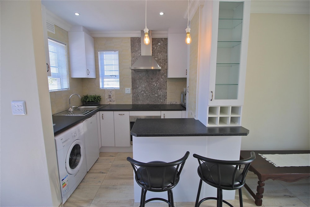 Studio apartment to rent in Plattekloof Glen - 1PLA1738534
