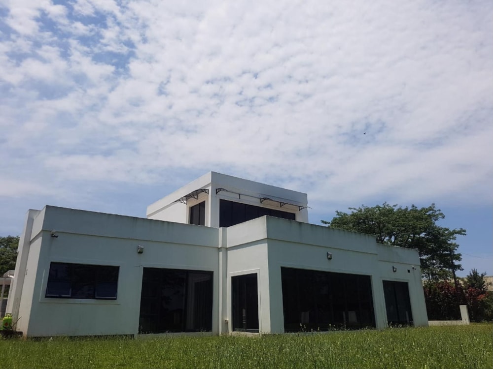 Double-storey house for sale in Empangeni - 1RY1410076 Double-storey house for sale in Empangeni - 1RY1410076