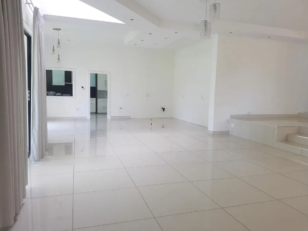Double-storey house for sale in Empangeni - 1RY1410076 Double-storey house for sale in Empangeni - 1RY1410076