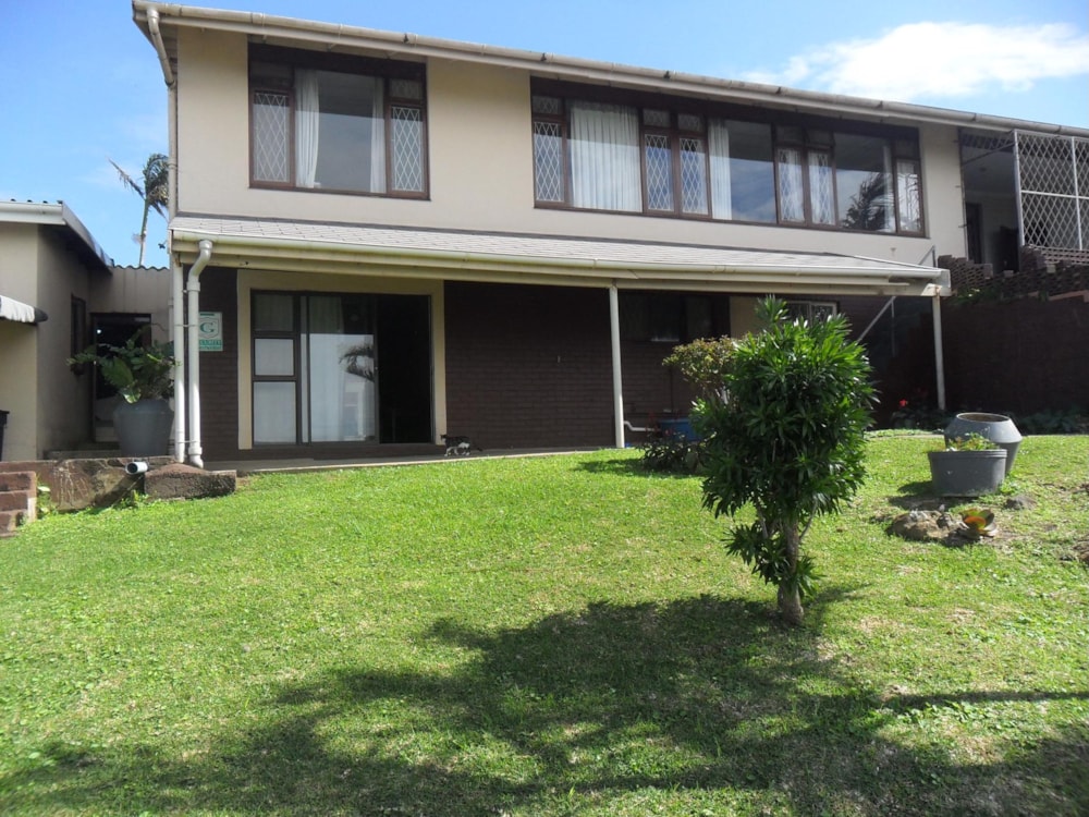 Double-storey house for sale in Port Edward - 1PD1409871 Double-storey house for sale in Port Edward - 1PD1409871