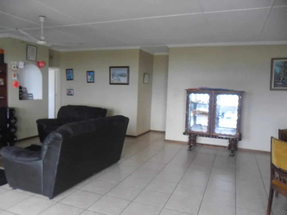 Double-storey house for sale in Port Edward - 1PD1409871 Double-storey house for sale in Port Edward - 1PD1409871