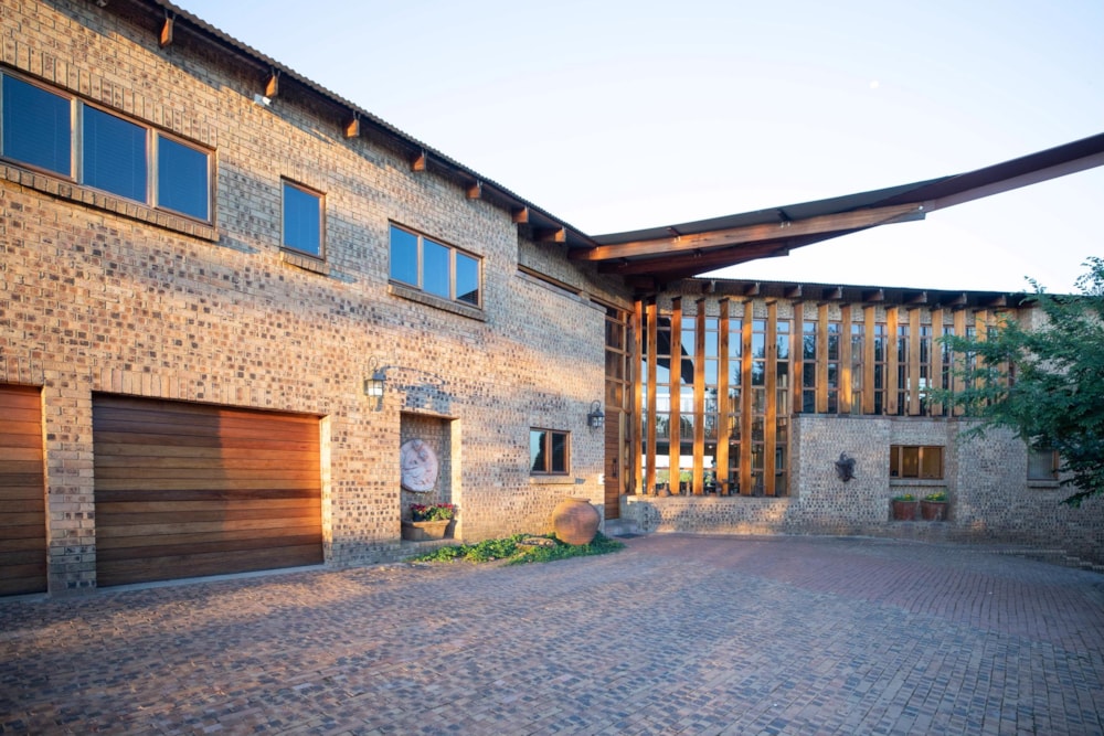 Double-storey house for sale in Kromdraai, Witbank, eMalahleni - 1WD1726732