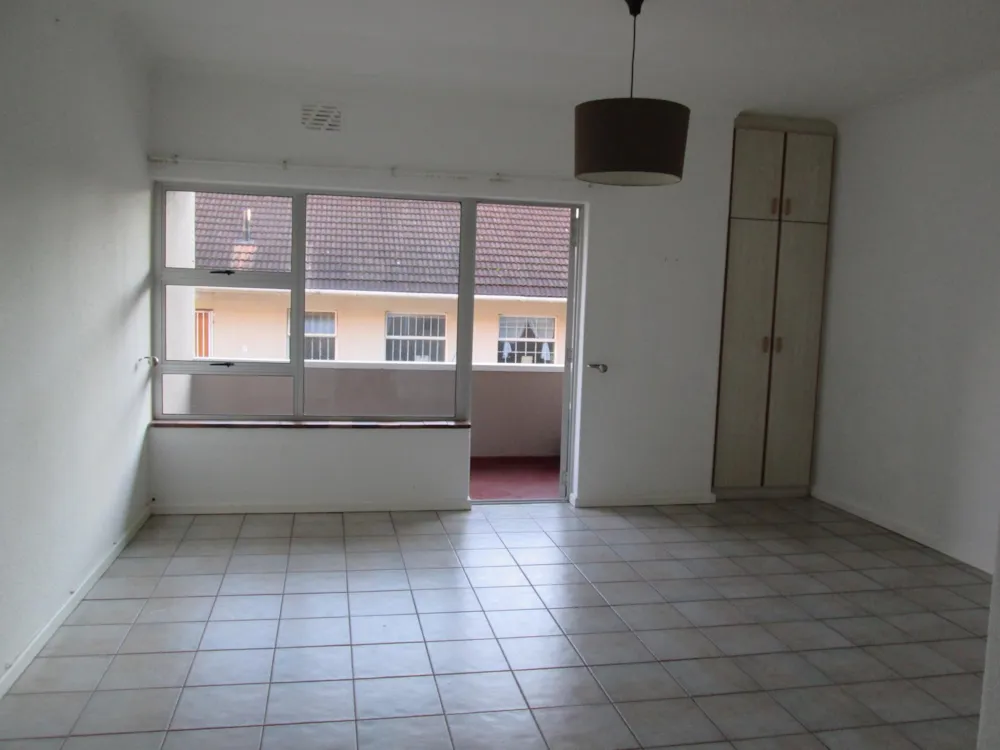 Bachelor apartment let in Oranjezicht - CBL1739300 Bachelor apartment let in Oranjezicht - CBL1739300