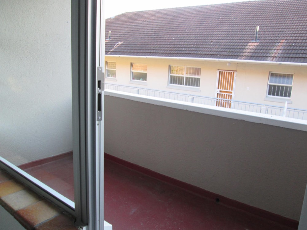 Bachelor apartment let in Oranjezicht - CBL1700120 Bachelor apartment let in Oranjezicht - CBL1700120