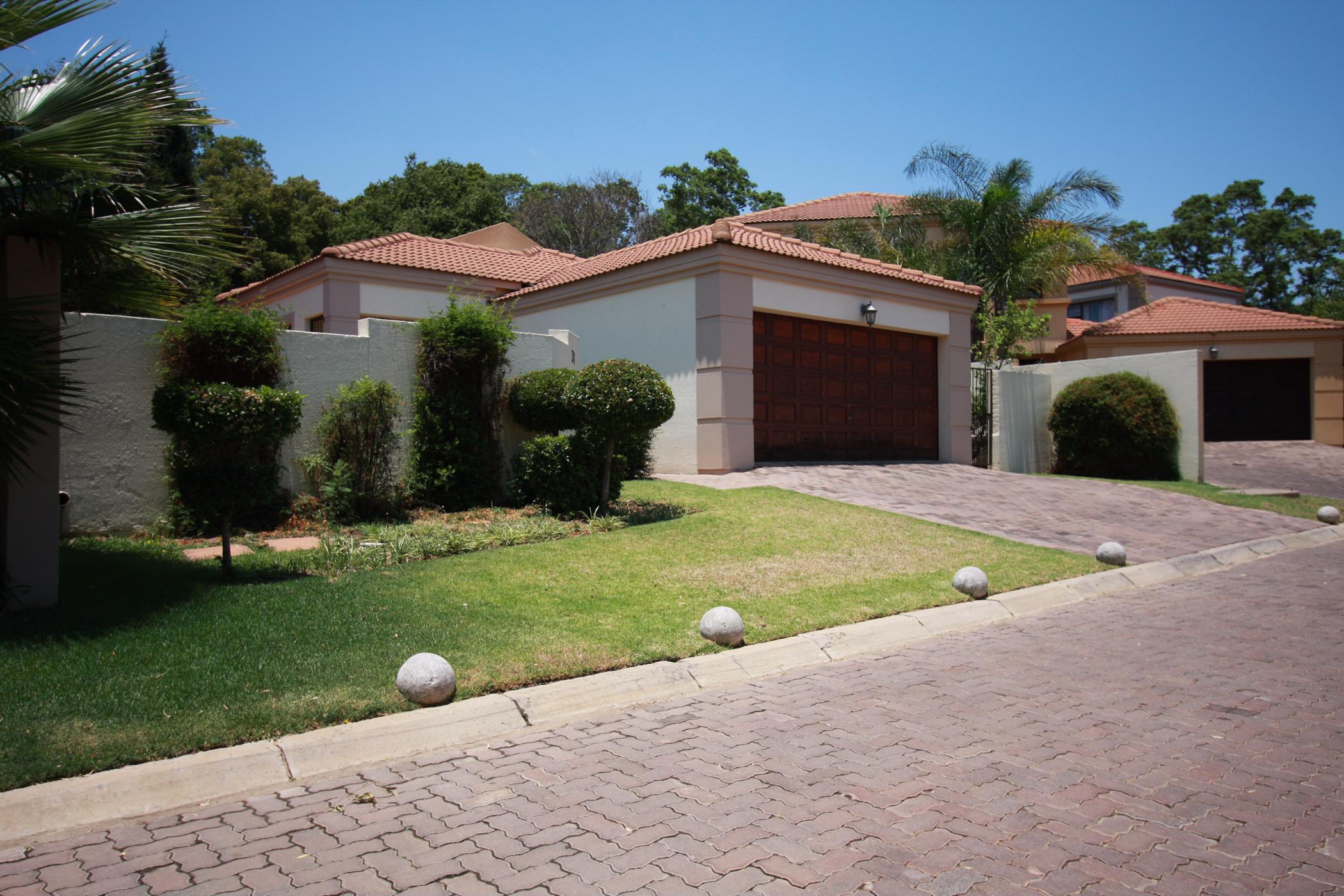 House to rent in Douglasdale - FYL1754168