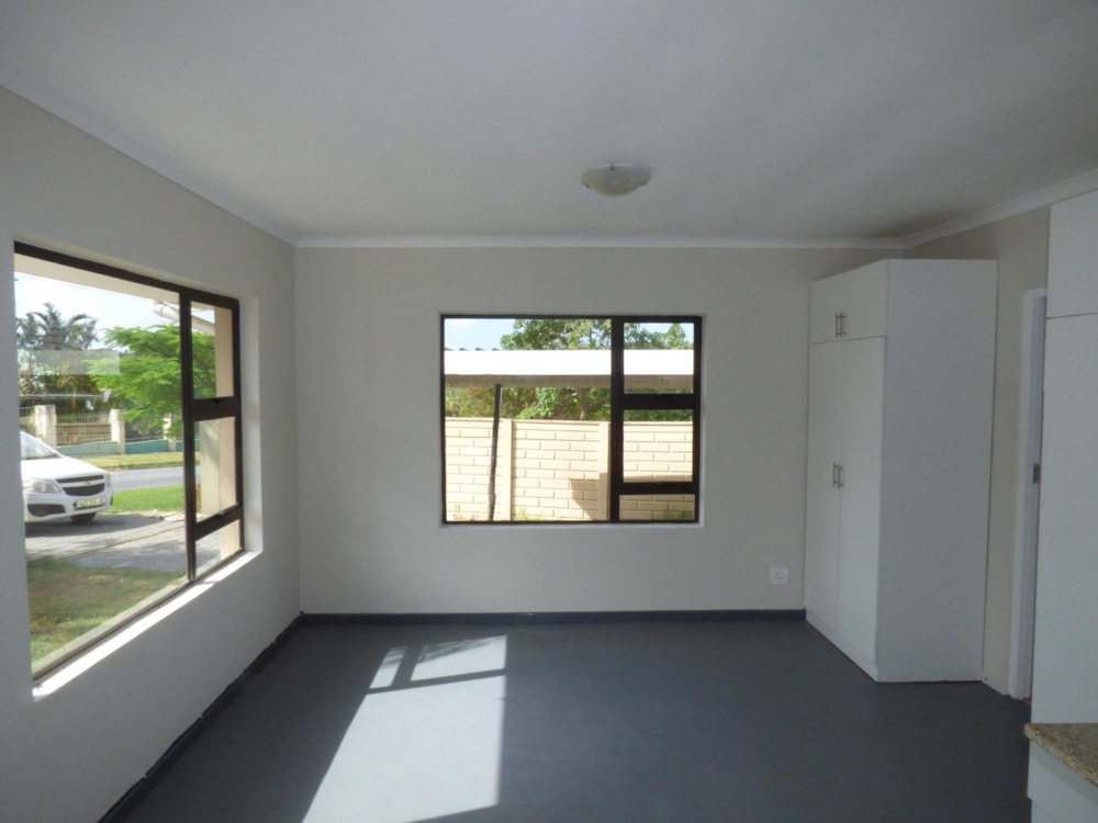 Bachelor apartment to rent in Beacon Bay - 1EZ1751704 Bachelor apartment to rent in Beacon Bay - 1EZ1751704