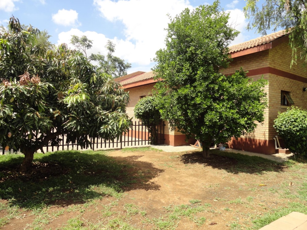 House to rent in Block 6, Botswana - 3BO1720838 House to rent in Block 6, Botswana - 3BO1720838