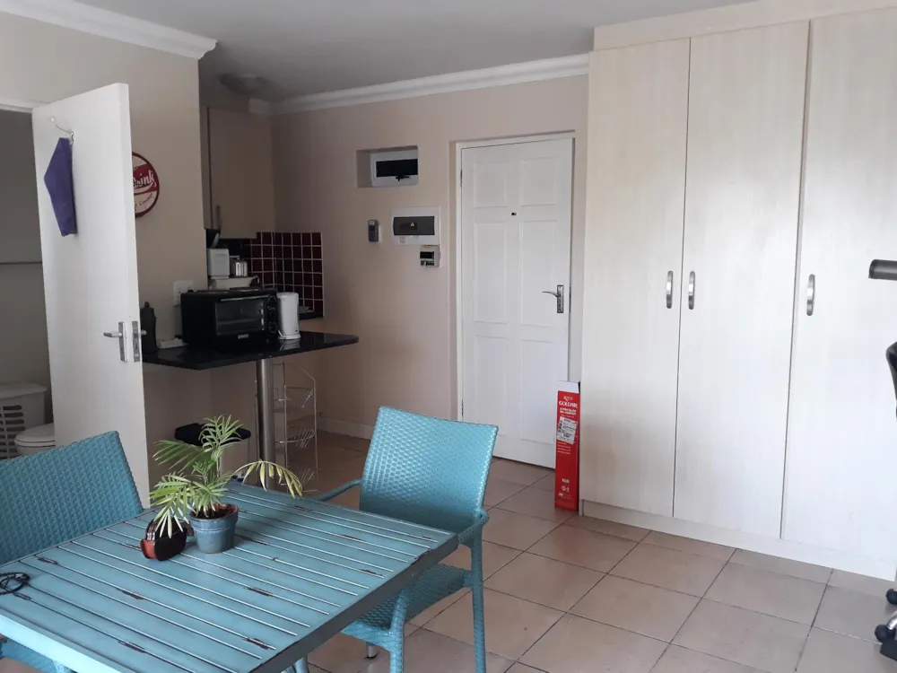 Bachelor apartment let in Stellenbosch Central - STL1713479 Bachelor apartment let in Stellenbosch Central - STL1713479