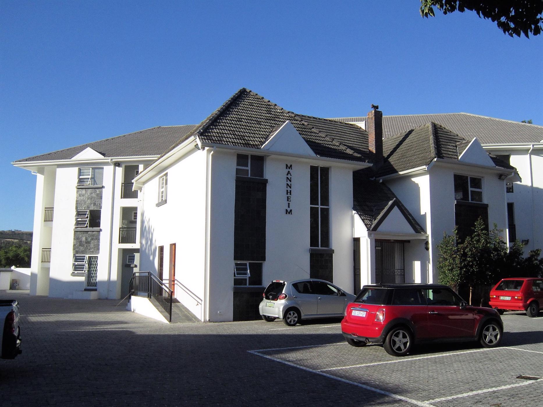 Bachelor apartment let in Stellenbosch Central - STL1713479