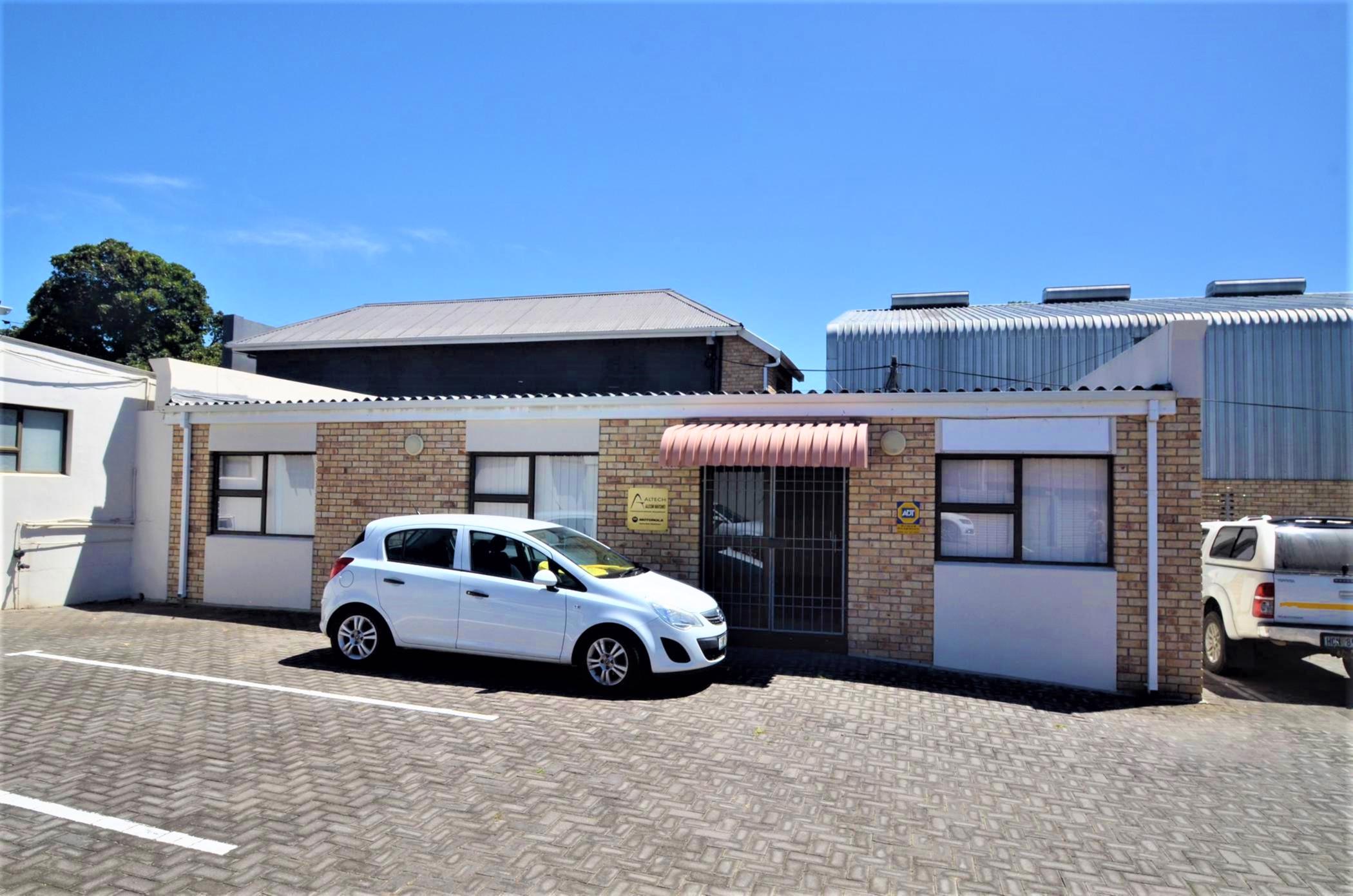 Commercial office to rent in Newton Park - 1PLZ1423098