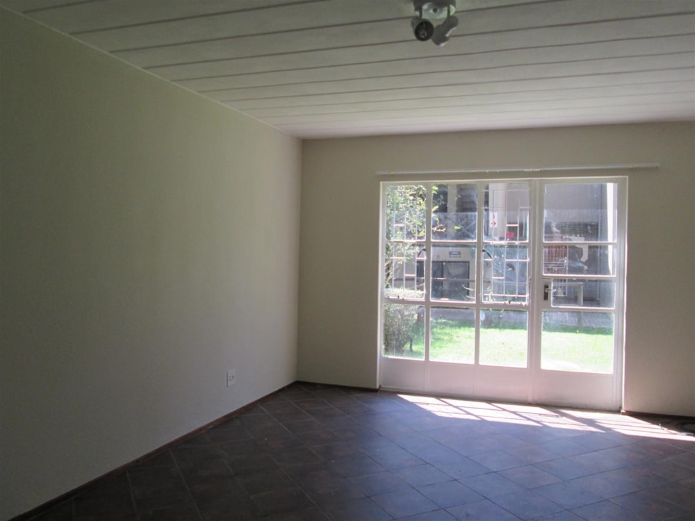 Bachelor apartment to rent in Melville, Johannesburg - RAL1603497 Bachelor apartment to rent in Melville, Johannesburg - RAL1603497