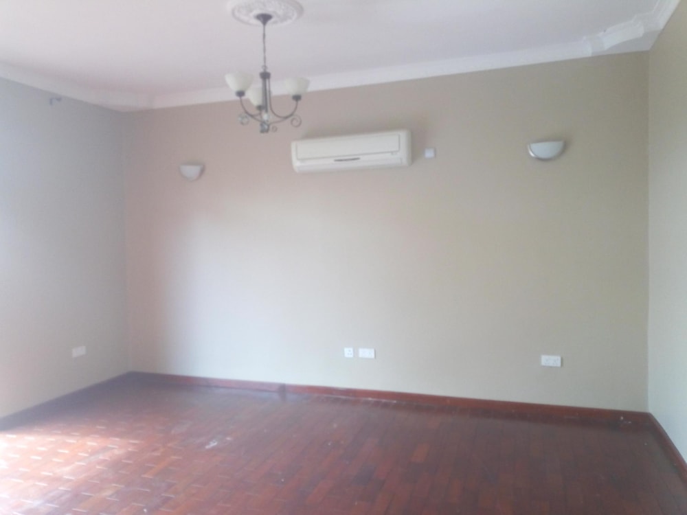 Double-storey apartment to rent in Roma, Zambia - 3ZA1429109 Double-storey apartment to rent in Roma, Zambia - 3ZA1429109