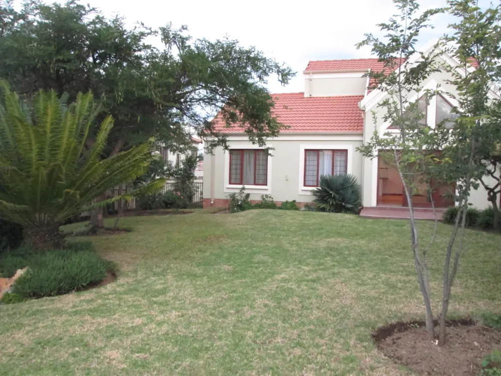 Cluster let in Broadacres - FYL1724010 Cluster let in Broadacres - FYL1724010
