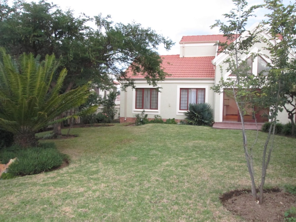Cluster to rent in Broadacres - FYL1724010 Cluster to rent in Broadacres - FYL1724010