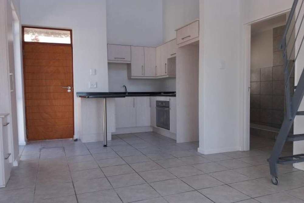 Bachelor apartment for sale in Nelspruit (Mbombela) - 1NS1639521