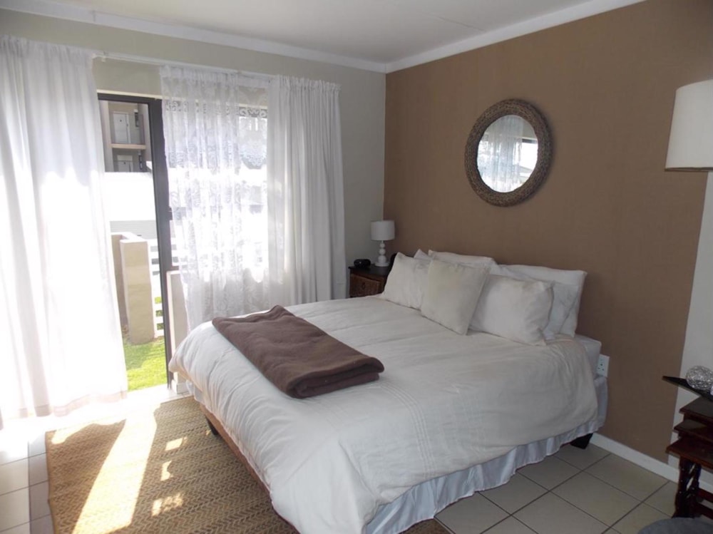 Bachelor apartment to rent in Dainfern Area - FYL1748145 Bachelor apartment to rent in Dainfern Area - FYL1748145