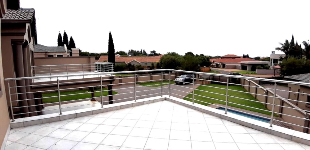 House for sale in Midstream Estate - CN1727073