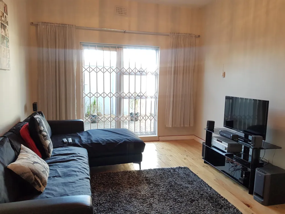 Apartment let in Claremont, Cape Town - RBL1719825 Apartment let in Claremont, Cape Town - RBL1719825