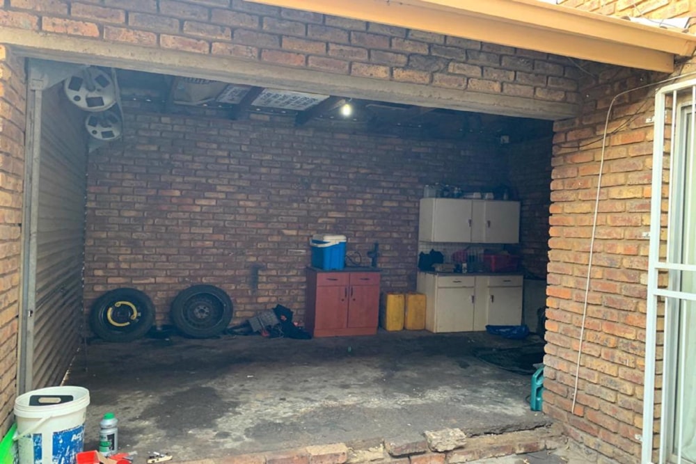 Commercial industrial property for sale in Middelburg (Mpumalanga) - 1MD1438435