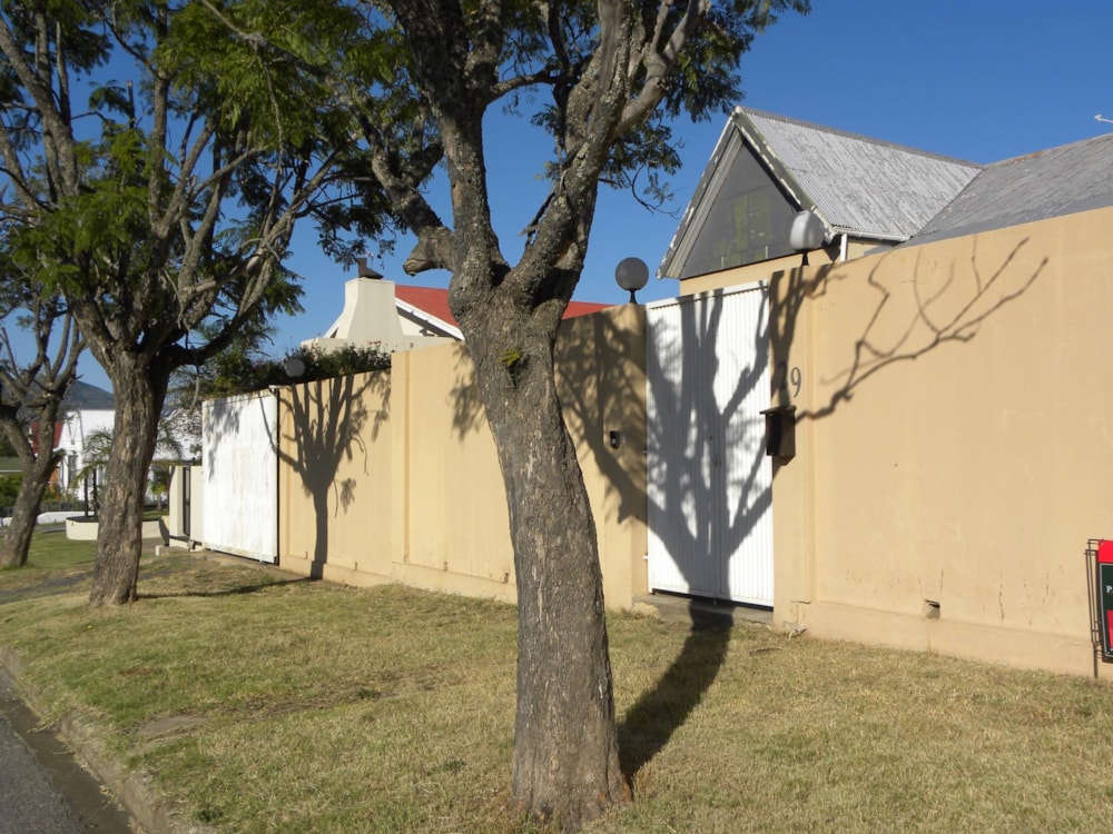 House for sale in Somerset East - 1KK1438709 House for sale in Somerset East - 1KK1438709