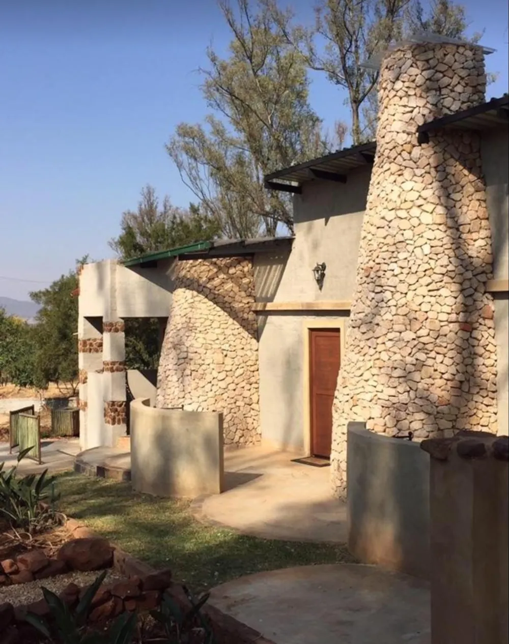 Mixed use farm for sale in Skeerpoort - 1HR1442584
