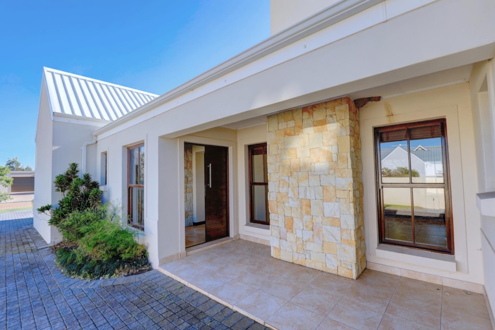 House let in Kingswood Golf Estate - GEO1683491 House let in Kingswood Golf Estate - GEO1683491