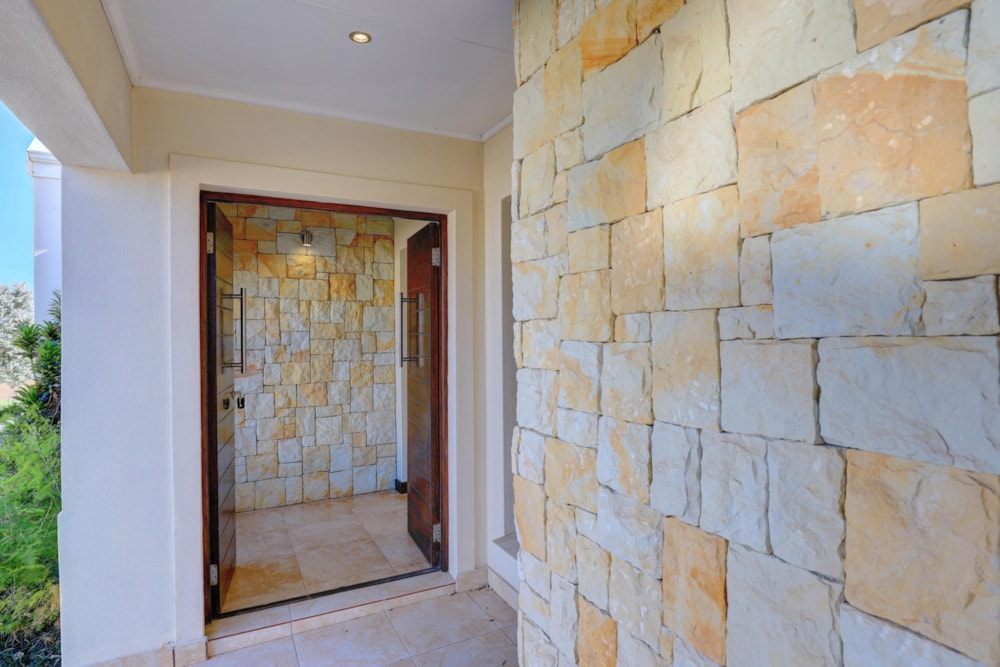 House let in Kingswood Golf Estate - GEO1683491 House let in Kingswood Golf Estate - GEO1683491