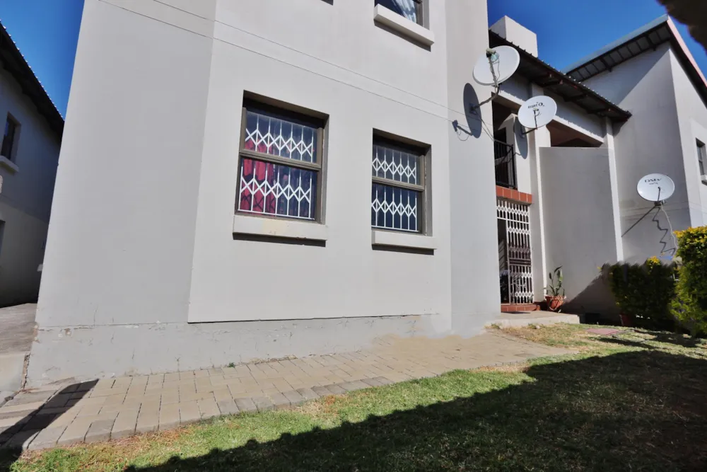 Apartment for sale in Waterval East - 1RU1447675 Apartment for sale in Waterval East - 1RU1447675