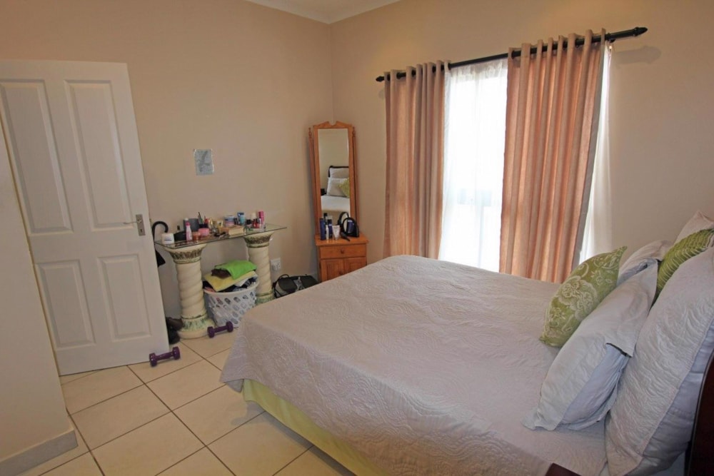 Apartment sold in Illovo Beach - 1WB1712479 Apartment sold in Illovo Beach - 1WB1712479