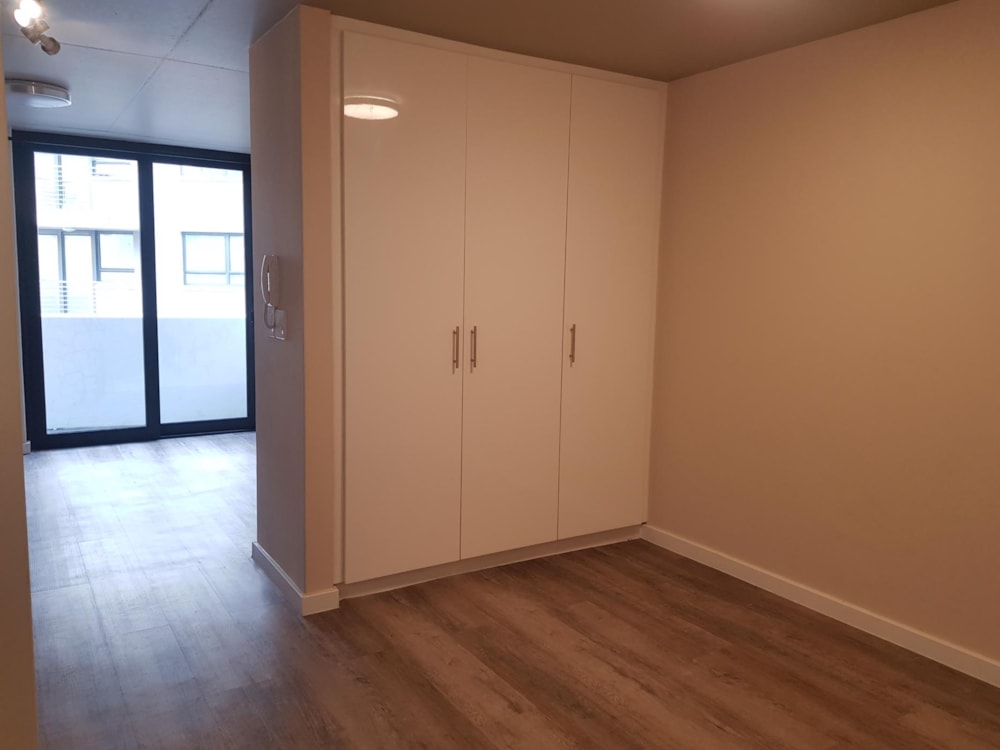 Studio apartment to rent in Observatory, Cape Town - RBL1737086 Studio apartment to rent in Observatory, Cape Town - RBL1737086