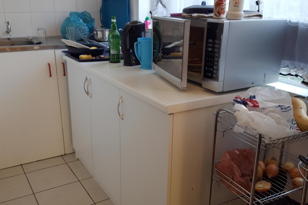 Bachelor apartment to rent in Grahamstown Central (Makhanda Central)  - 1GC1710507 Bachelor apartment to rent in Grahamstown Central (Makhanda Central)  - 1GC1710507