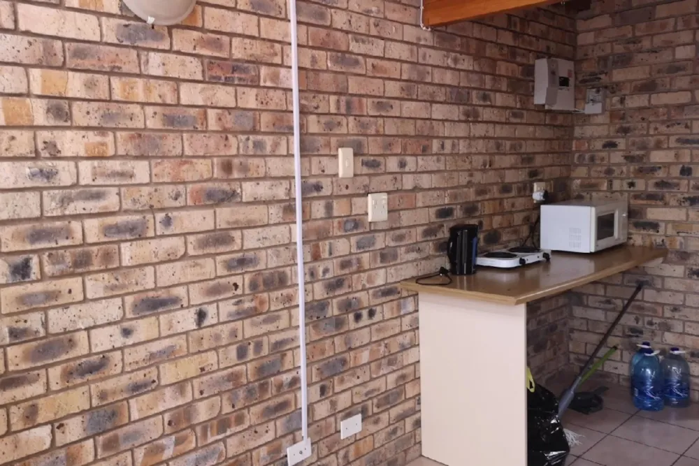 Loft let in Grahamstown Central (Makhanda Central) - 1GC1750228 Loft let in Grahamstown Central (Makhanda Central) - 1GC1750228